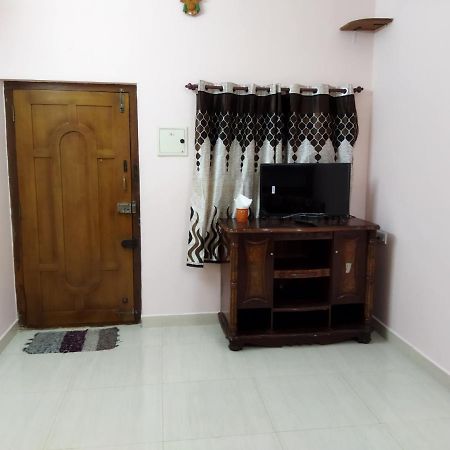 Aashritha Wedding Stay Tiruchirappalli Exterior photo