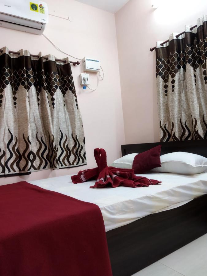 Aashritha Wedding Stay Tiruchirappalli Exterior photo